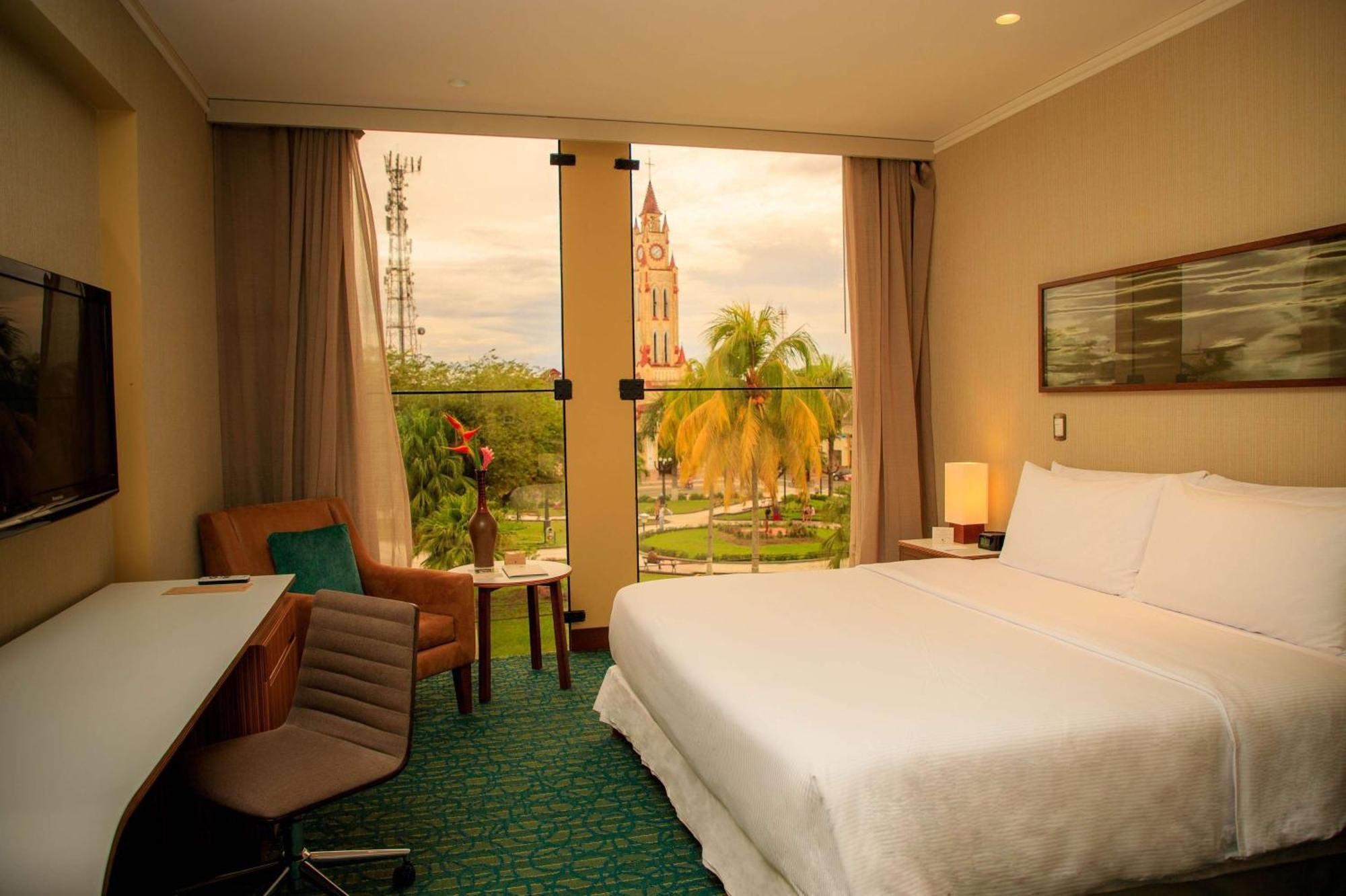 ดับเบิลทรี บาย ฮิลตัน อิกีโตส Hotel อีกีโตส ภายนอก รูปภาพ