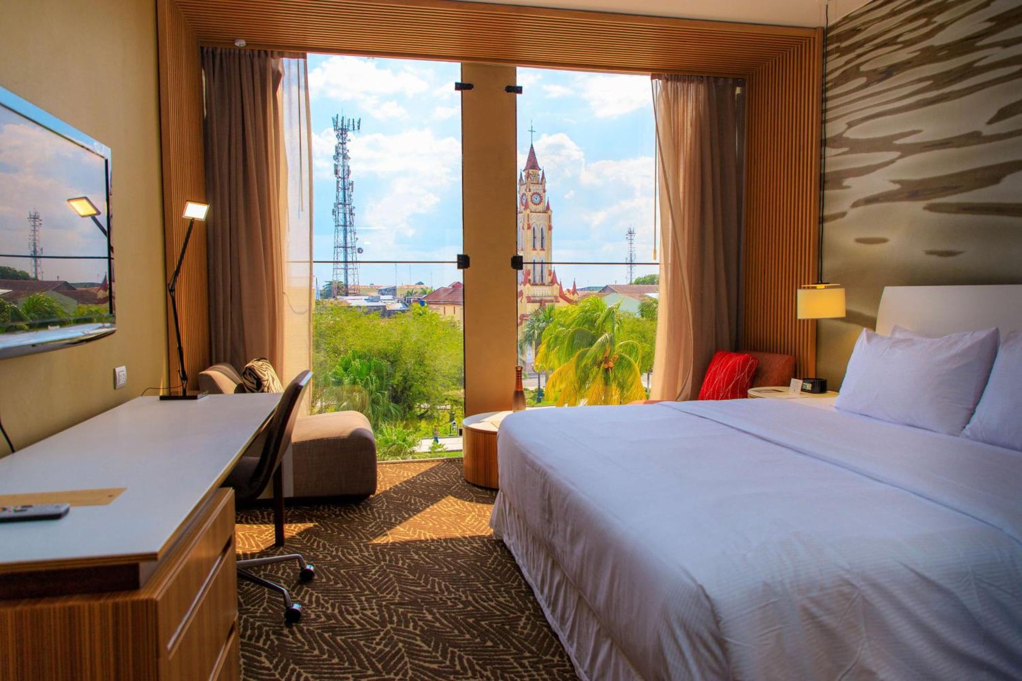 ดับเบิลทรี บาย ฮิลตัน อิกีโตส Hotel อีกีโตส ภายนอก รูปภาพ